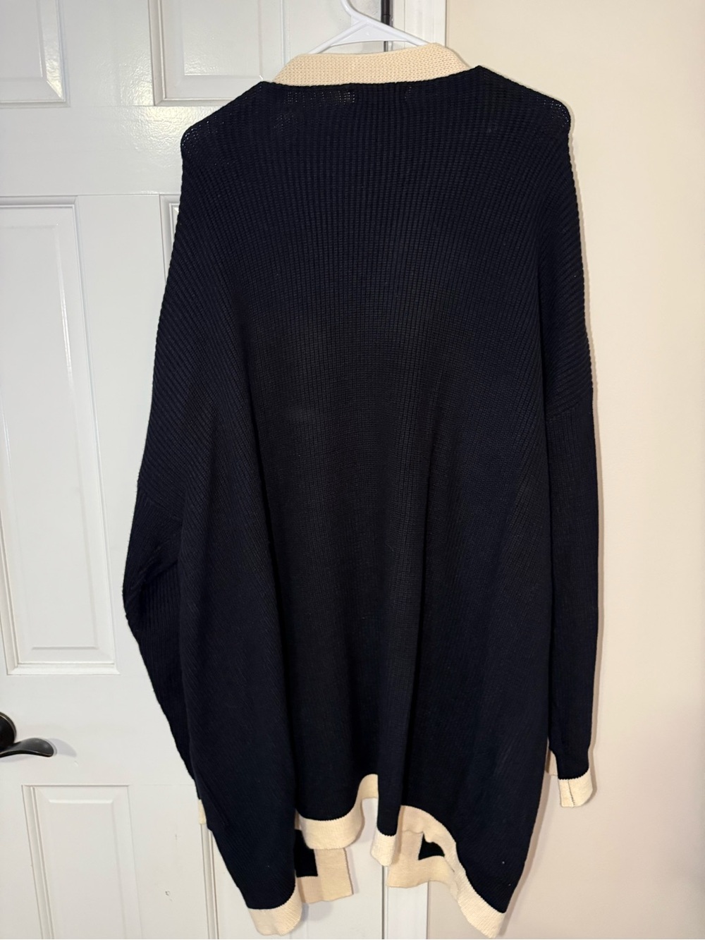 Chic Soul Black Cardigan with Cream Trim - Picture 3 of 3